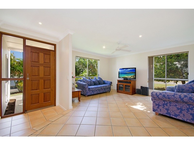 1 Parkview Parade, Peregian Springs QLD 4573