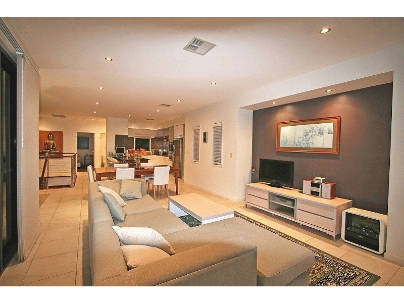 45/115 Peregian Springs Drive, Peregian Springs QLD 4573