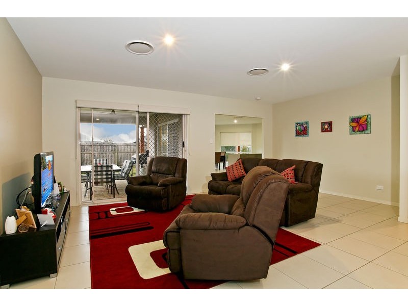 10 Goldenbell Place, Peregian Springs QLD 4573