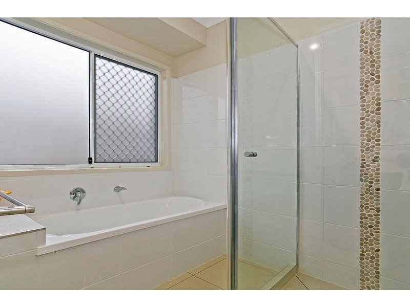 10 Goldenbell Place, Peregian Springs QLD 4573