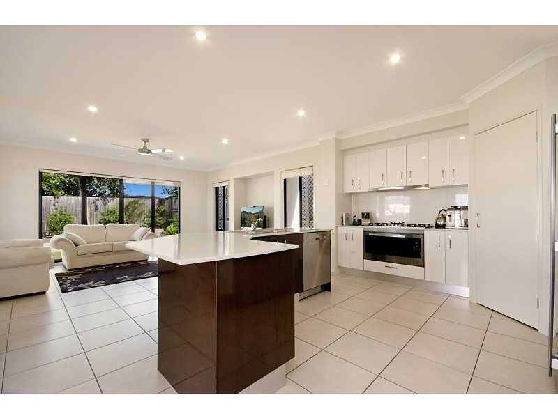 15 Waterville Way, Peregian Springs QLD 4573