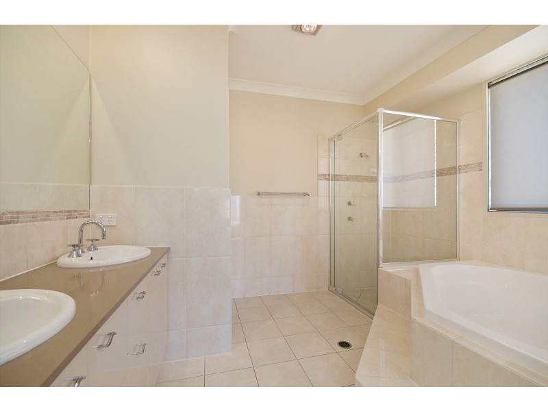 13 Waterville Way, Peregian Springs QLD 4573