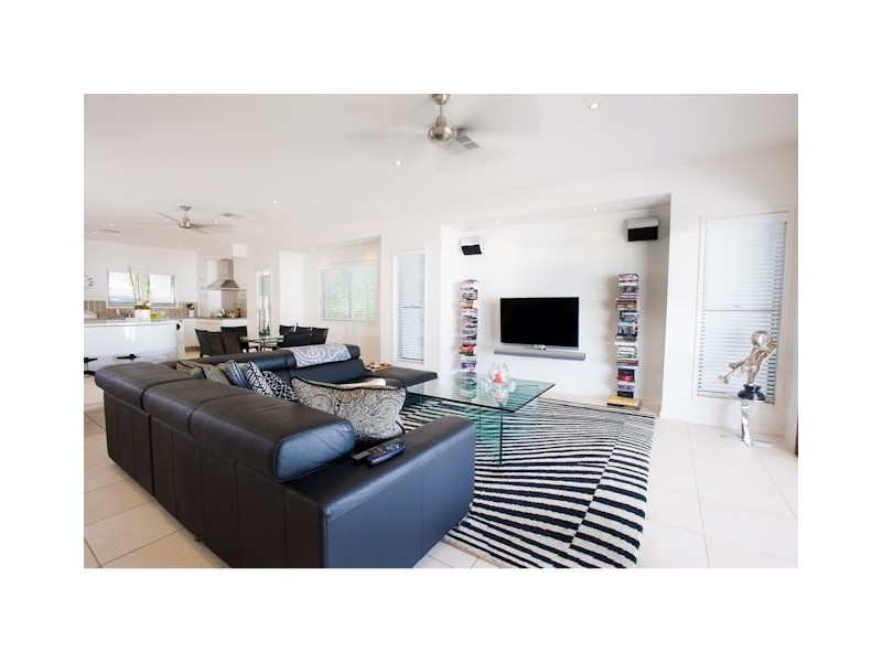 51/115 Peregian Springs Drive, Peregian Springs QLD 4573