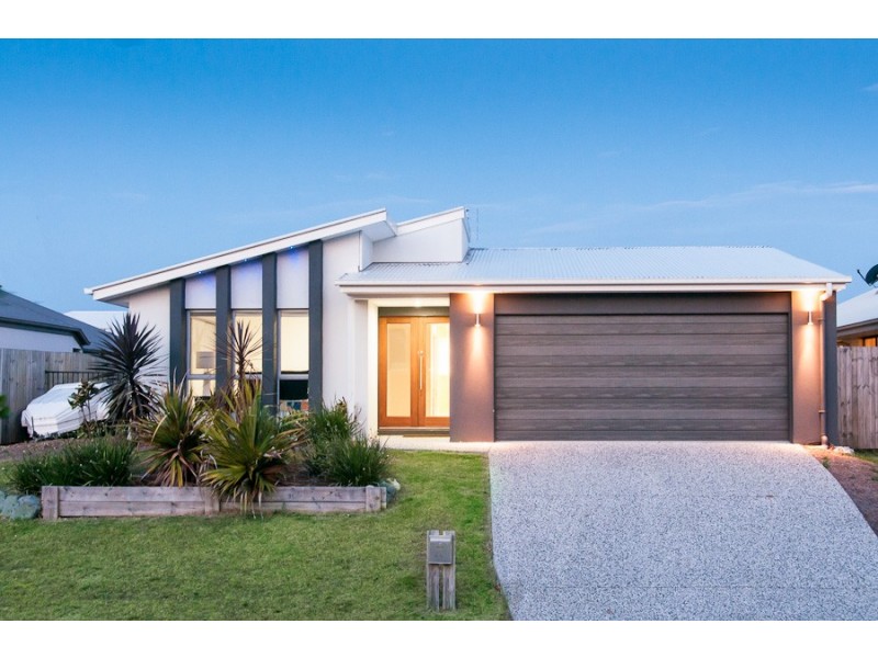 44 Selkirk Way, Peregian Springs QLD 4573