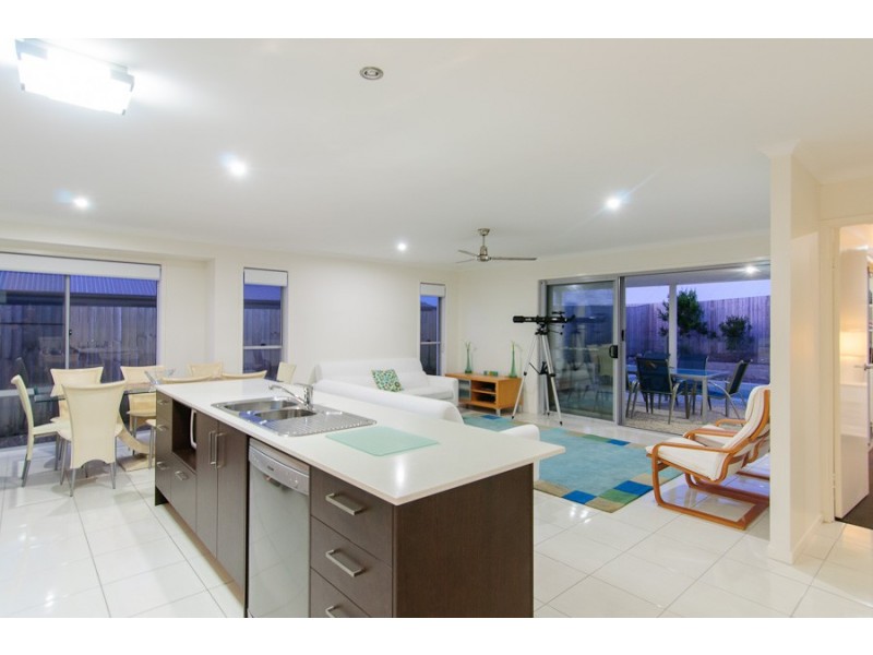 44 Selkirk Way, Peregian Springs QLD 4573