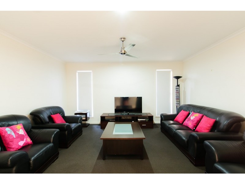 44 Selkirk Way, Peregian Springs QLD 4573