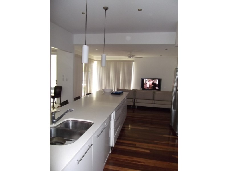 10 Bunker Court, Peregian Springs QLD 4573