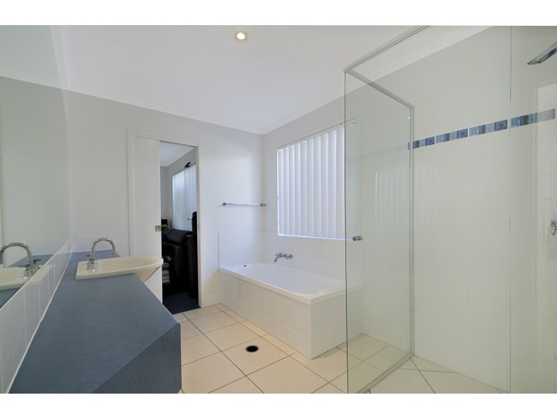 91 The Avenue, Peregian Springs QLD 4573