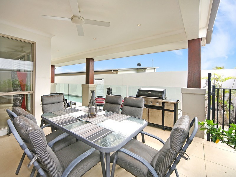 1 Selkirk Way, Peregian Springs QLD 4573