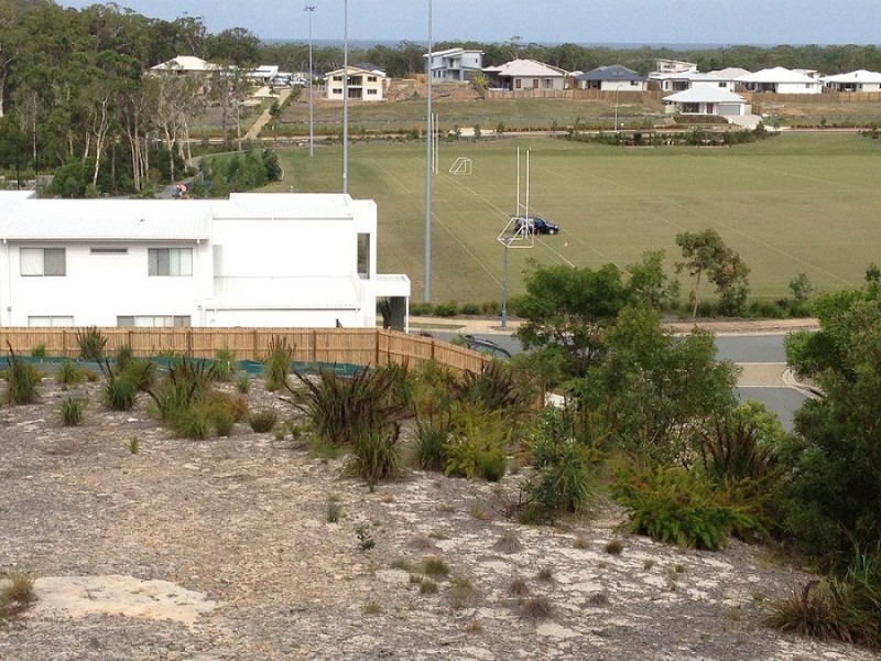 27 Honeyeater Crescent, Peregian Springs QLD 4573
