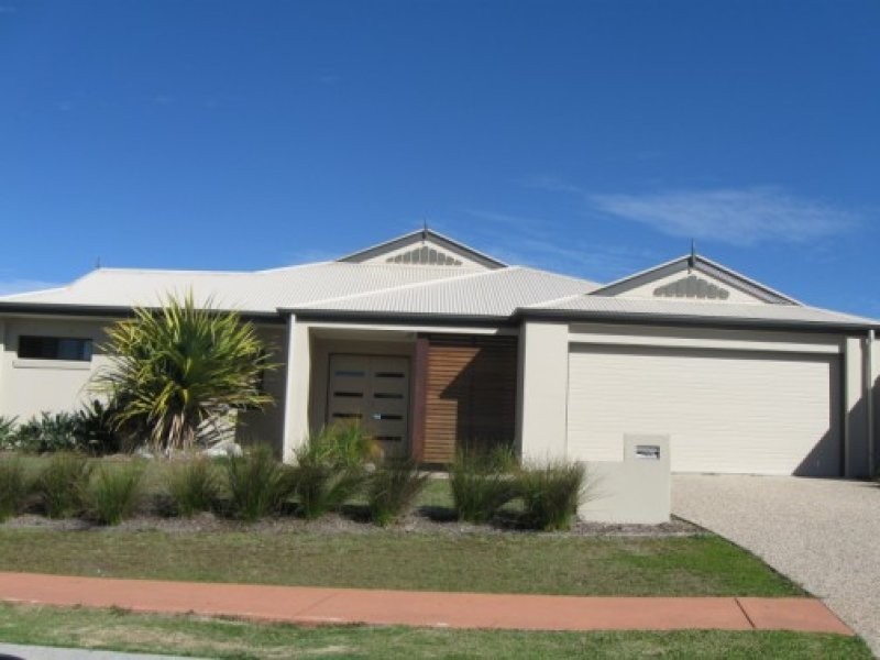 10 Selkirk Way, Peregian Springs QLD 4573
