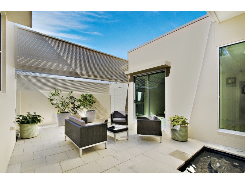 36 Lakeside Drive, Peregian Springs QLD 4573