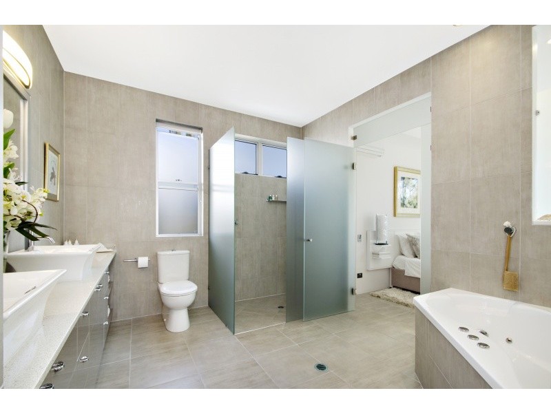 36 Lakeside Drive, Peregian Springs QLD 4573