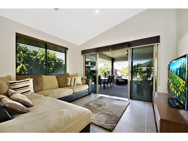 23 Selkirk Way, Peregian Springs QLD 4573