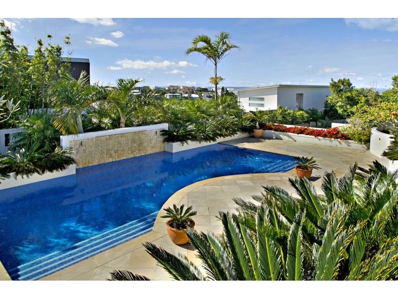 18 Southern Cross Parade, Sunrise Beach QLD 4567