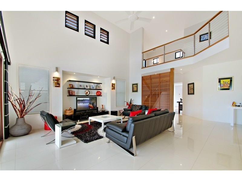 15/115 Peregian Springs Drive, Peregian Springs QLD 4573