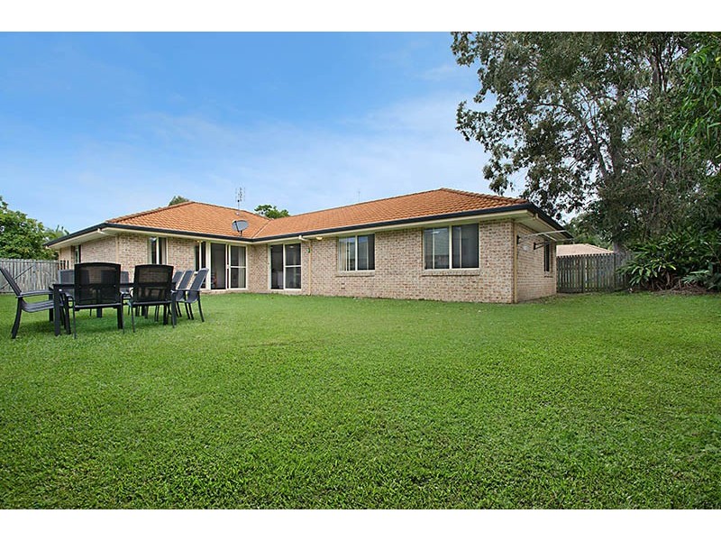 8 Stormbird Drive, Noosa Heads QLD 4567