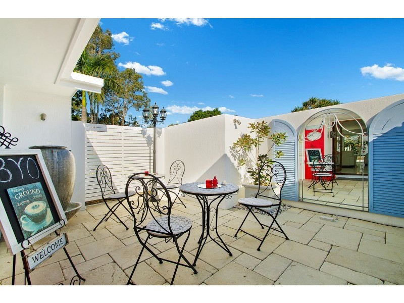 2/4 Sunseeker Close, Noosa Waters QLD 4566
