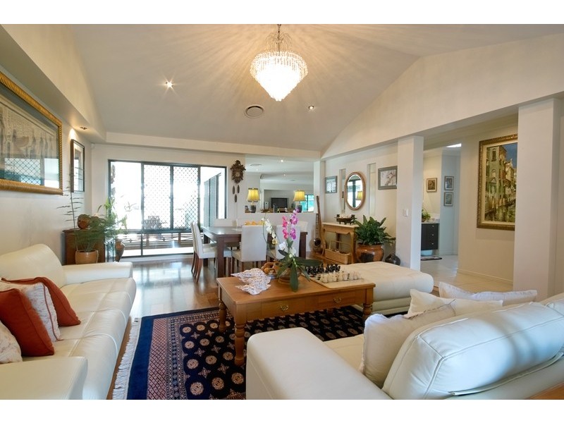 14 Bellerive Avenue, Peregian Springs QLD 4573