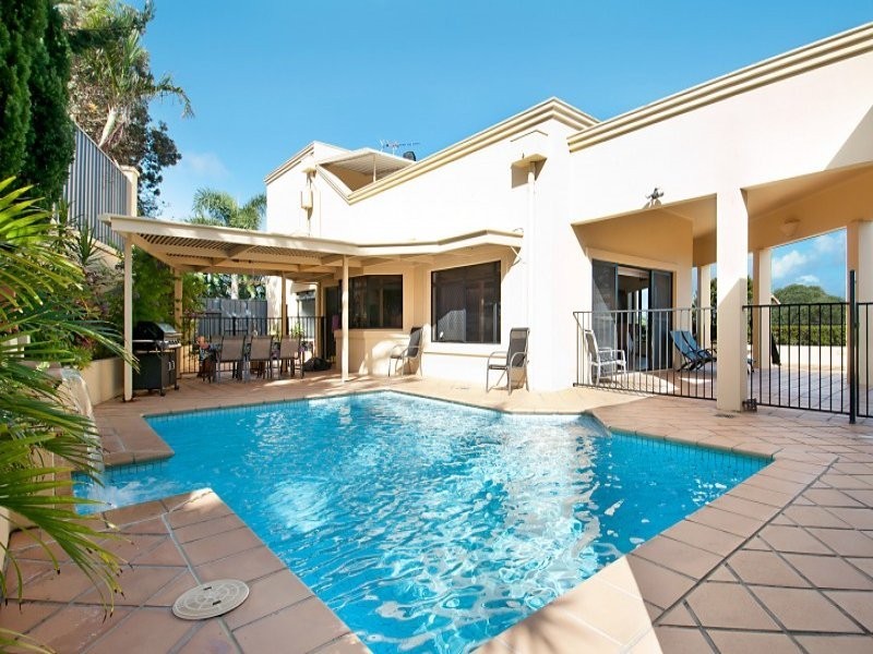 15 Neurum Rd, Coolum Beach QLD 4573