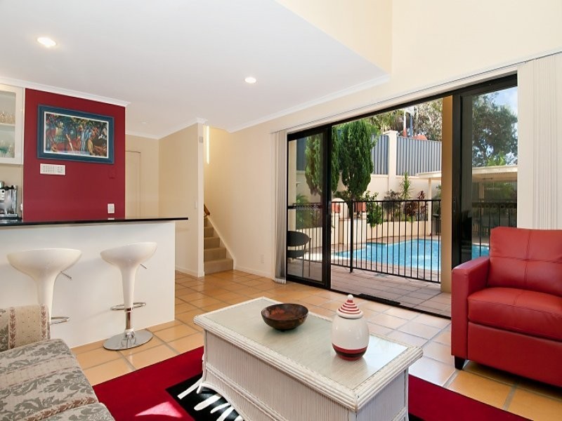 15 Neurum Rd, Coolum Beach QLD 4573