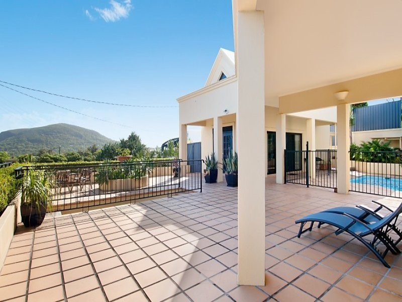 15 Neurum Rd, Coolum Beach QLD 4573