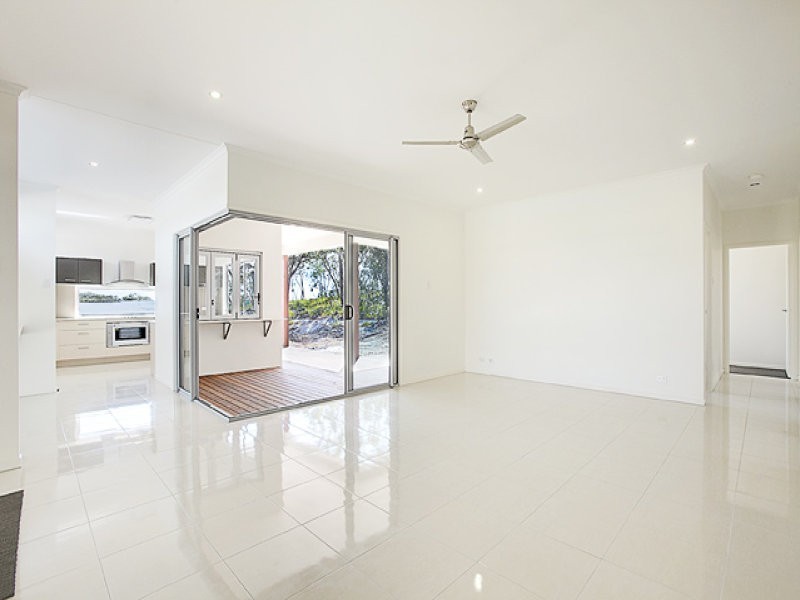 7 Teatree Grove, Peregian Springs QLD 4573