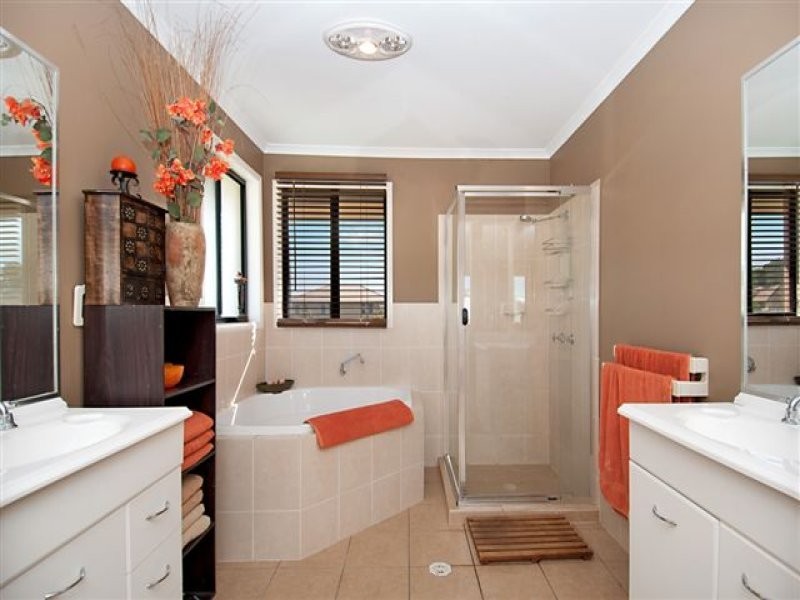 33 Crestview Drive, Peregian Springs QLD 4573