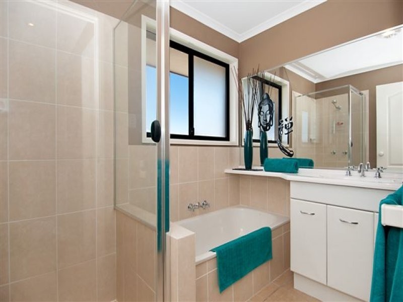 33 Crestview Drive, Peregian Springs QLD 4573