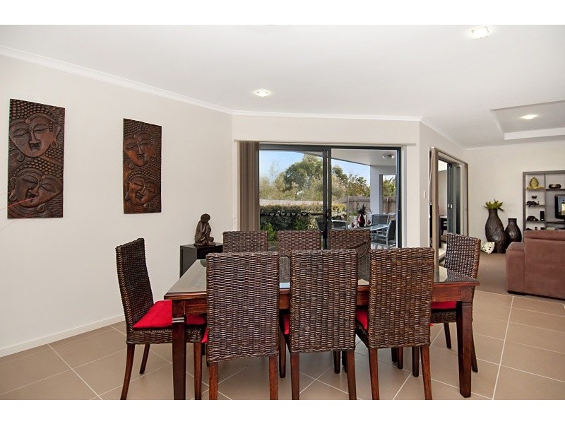 6 Adare Close, Peregian Springs QLD 4573