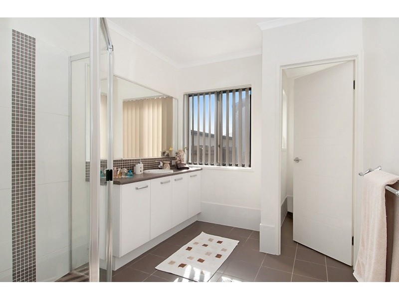 6 Adare Close, Peregian Springs QLD 4573