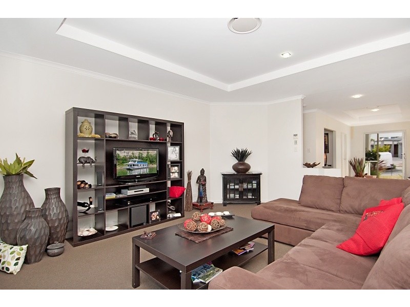 6 Adare Close, Peregian Springs QLD 4573