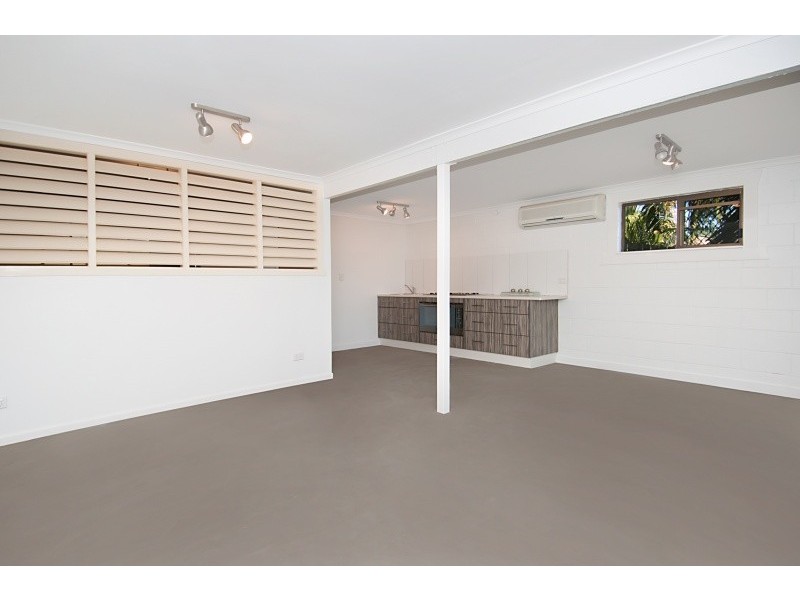 284 David Low Way, Peregian Beach QLD 4573