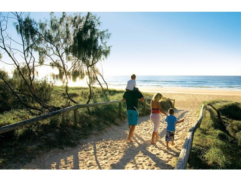 284 David Low Way, Peregian Beach QLD 4573