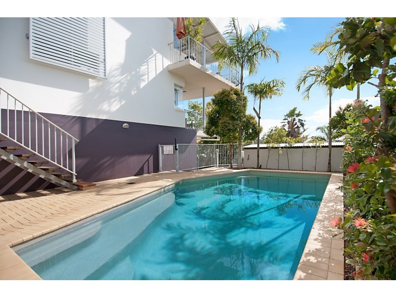 2/39 First Avenue, Coolum Beach QLD 4573
