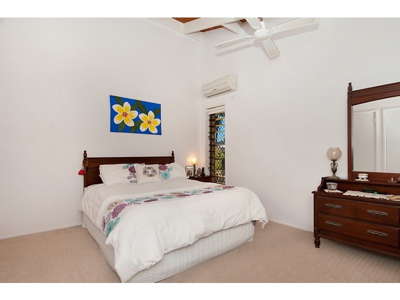 302 David Low Way, Peregian Beach QLD 4573
