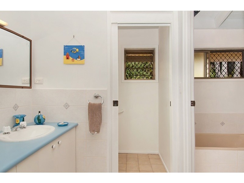 302 David Low Way, Peregian Beach QLD 4573