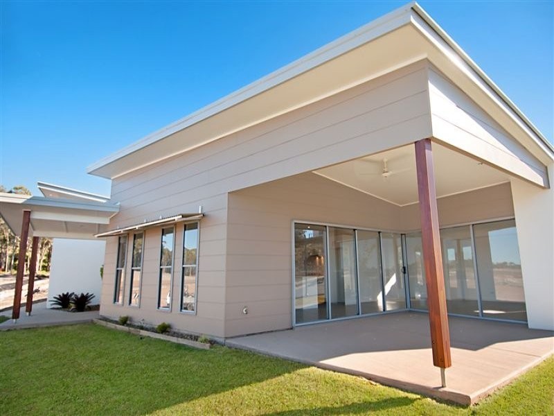 10 Finch Terrace, Peregian Springs QLD 4573