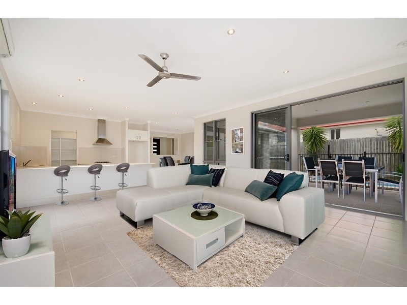 12 Peachtree  Crescent, Peregian Springs QLD 4573