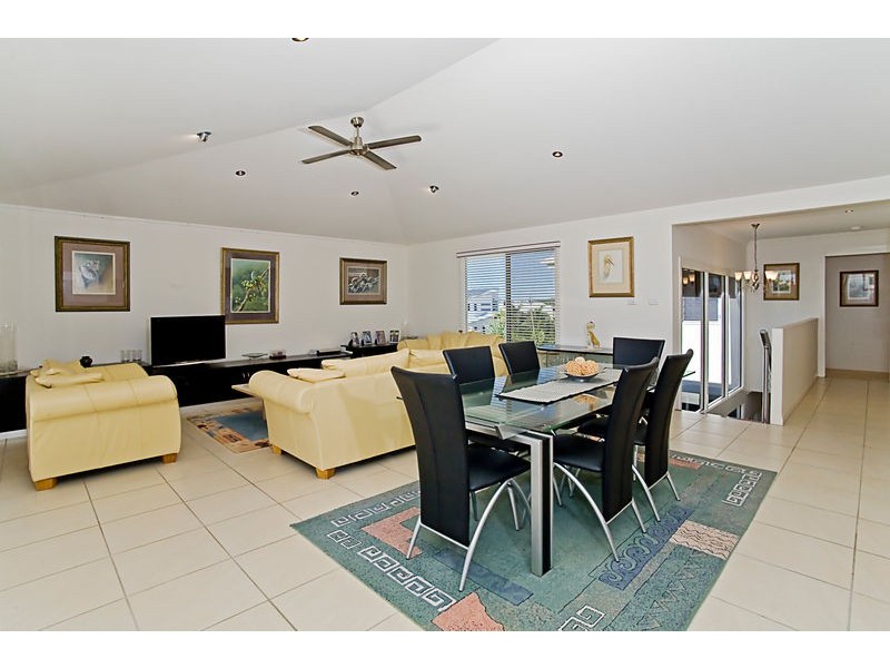 21 Balgownie Drive, Peregian Springs QLD 4573