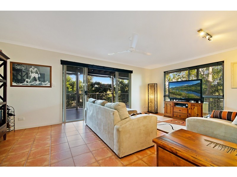 9 Amethyst Place, Yaroomba QLD 4573