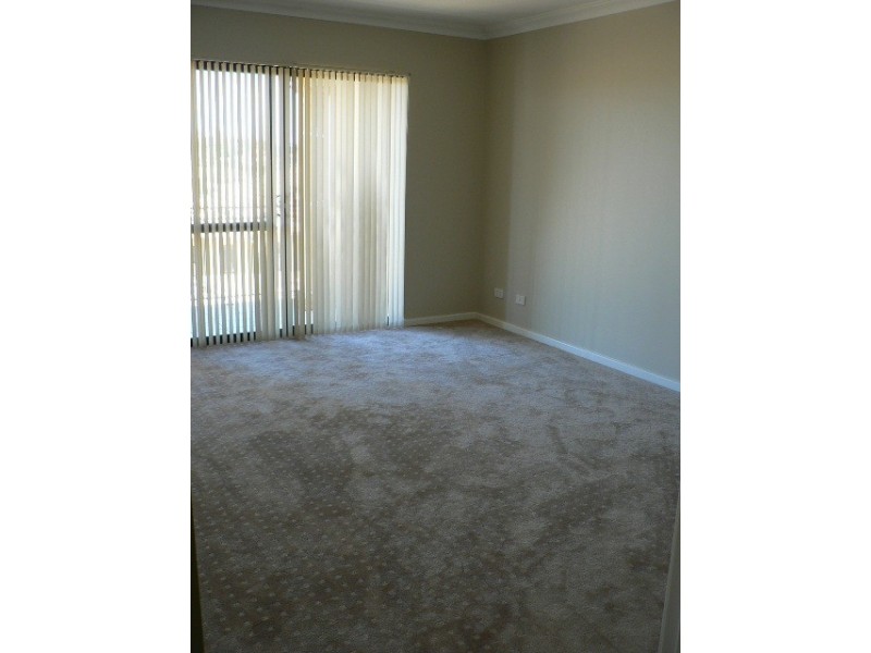 Unit 6/2 The Pass, Dawesville WA 6211