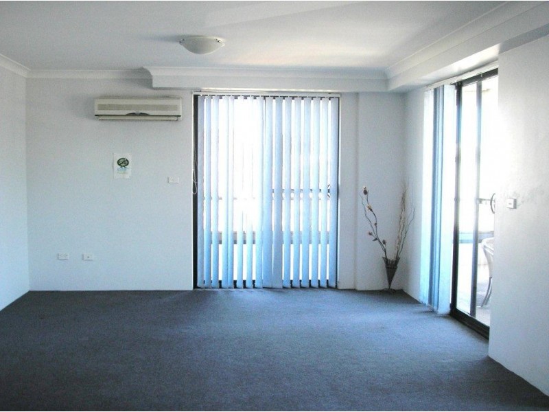 23/24-28 First Ave, Blacktown NSW 2148