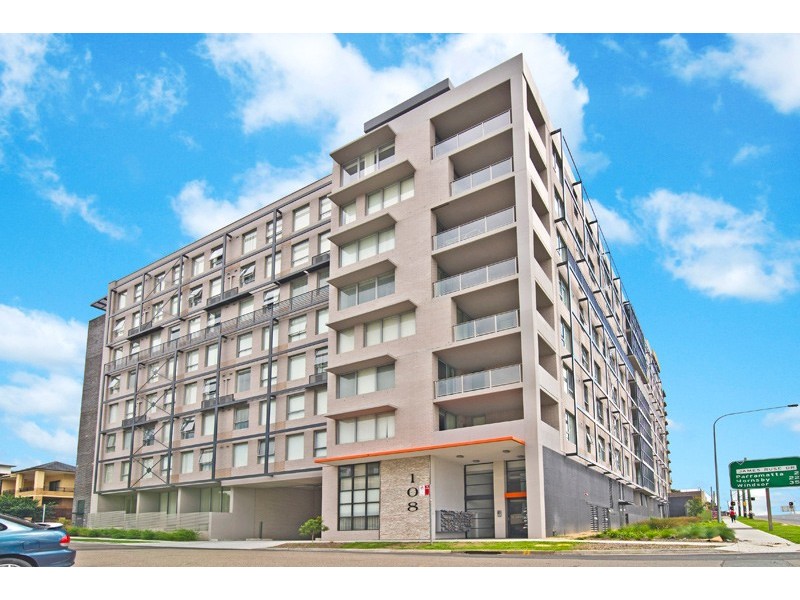 10/108 James Ruse Drive, Rosehill NSW 2142