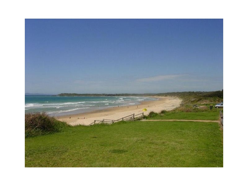 8 Ocean Drive, Wallabi Point NSW 2430