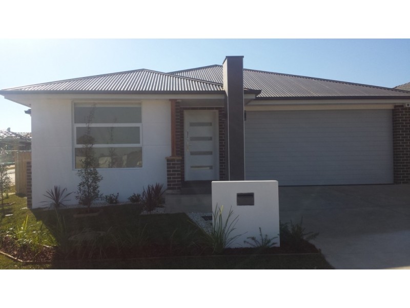 10 Tulloch Road, Catherine Field NSW 2557