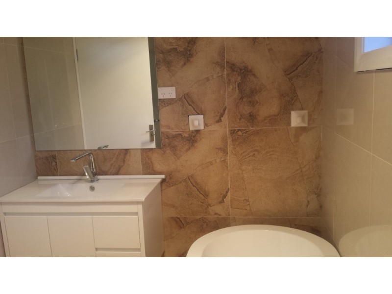 10 Tulloch Road, Gregory Hills NSW 2557