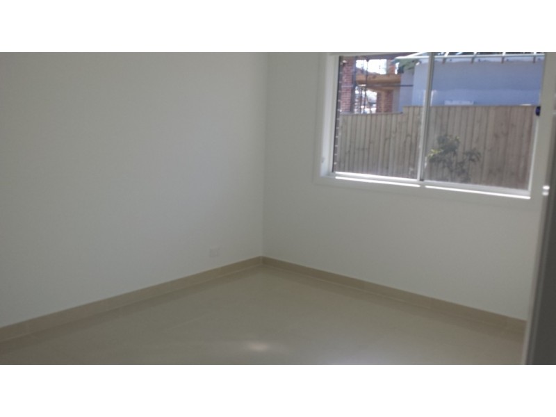 10 Tulloch Road, Gregory Hills NSW 2557