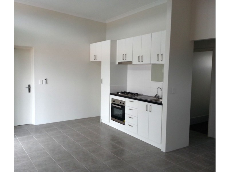 13 Spring Avenue, Midland WA 6056