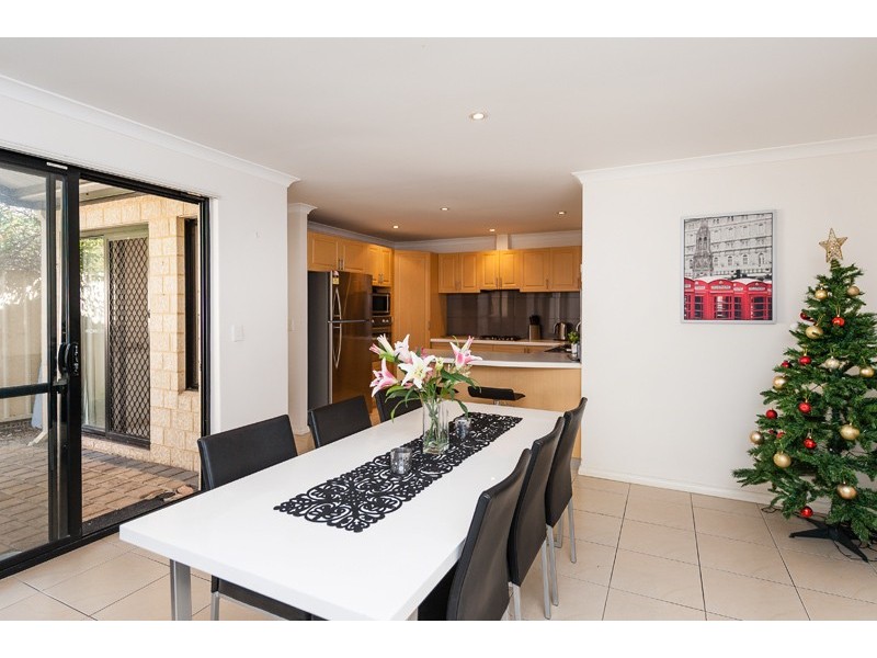 2/21 Narrung Way, Nollamara WA 6061
